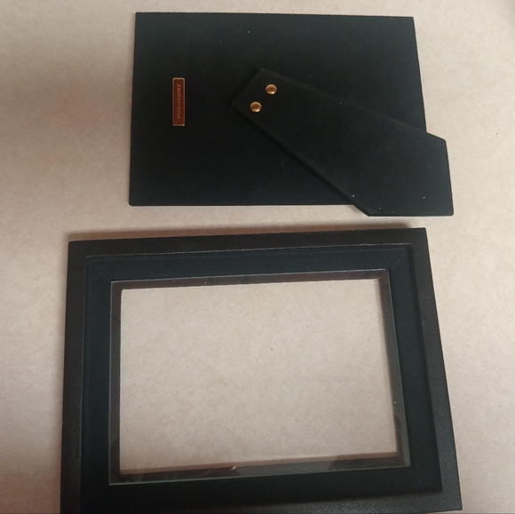 Burberry picture frame - Picture 8 of 10